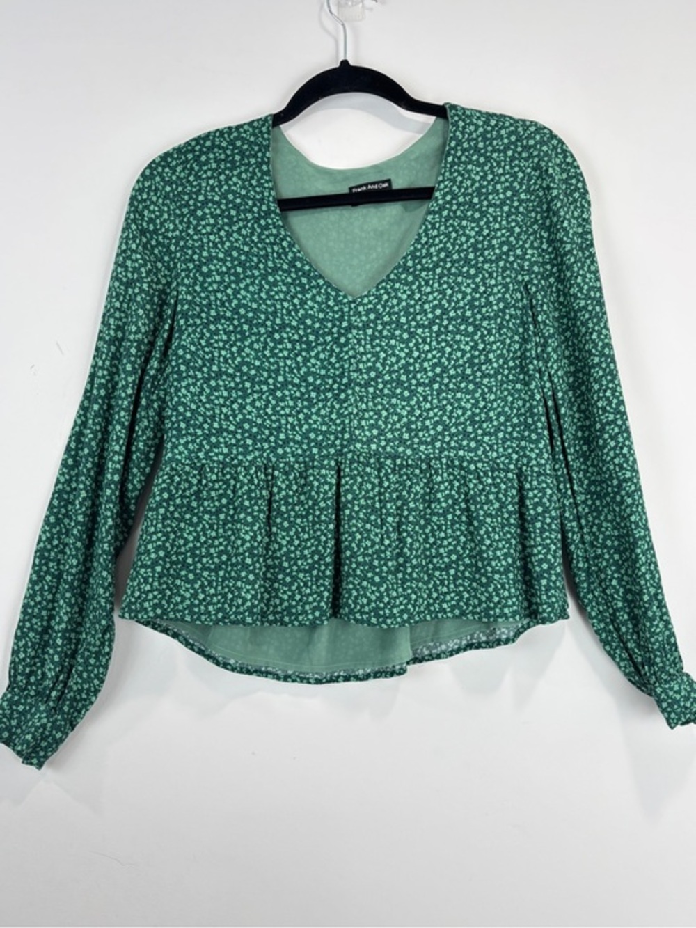 Frank & Oak Green Floral V-Neck Peplum Blouse XXS Flowy Long Sleeve Feminine Top